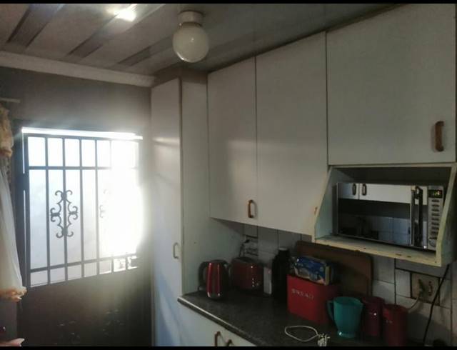 5 BEDROOM HOUSE FOR SALE IN TEMBISA CENTRAL